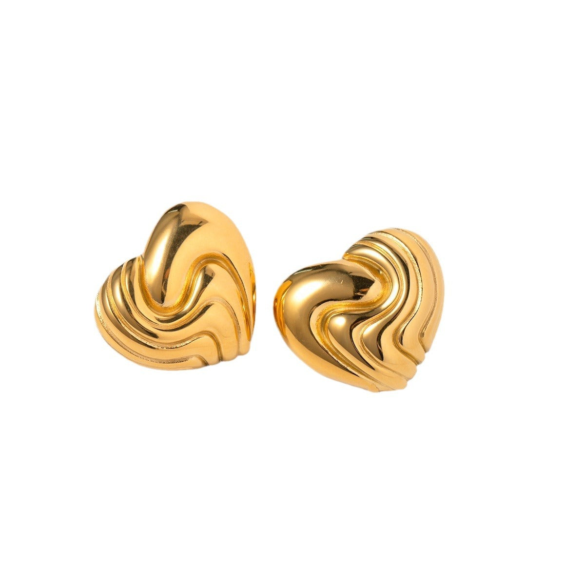 18k Wavy Heart Stud Earrings