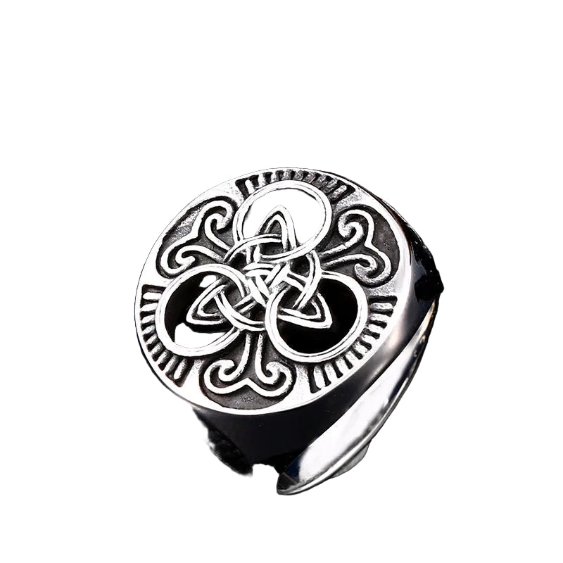 Men's Central Triquetra (trinity knot) Viking Ring