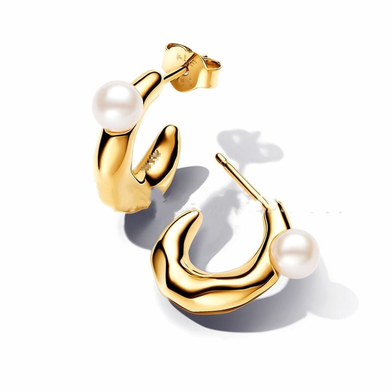 18k Organically Shaped Circle & Baroque Pearl Earrings