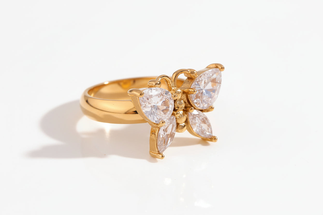 18K Gold Diamond Butterfly Ring